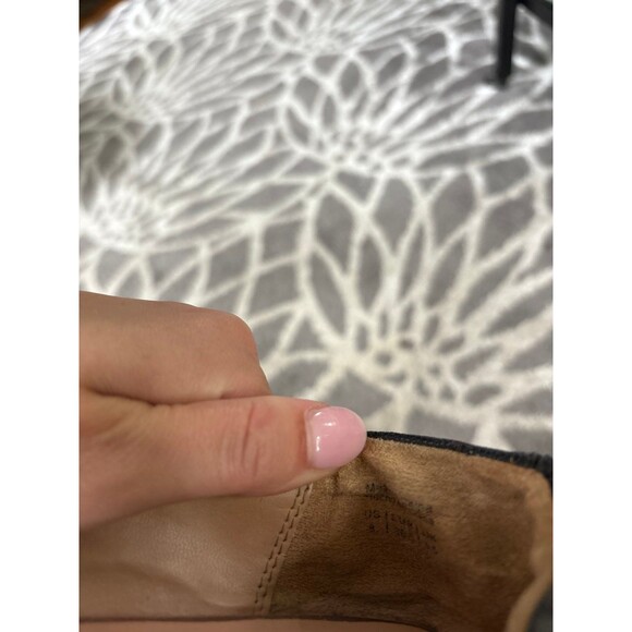 Macy’s Call of Spring Black Flats with Zipper Detail - Picture 5 of 5